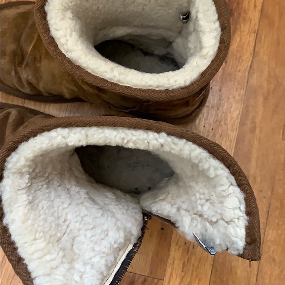 UGG Boots - Picture 5 of 10